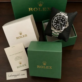ROLEX SUBMARINER BLACK