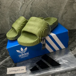 adidas adilette slide olive